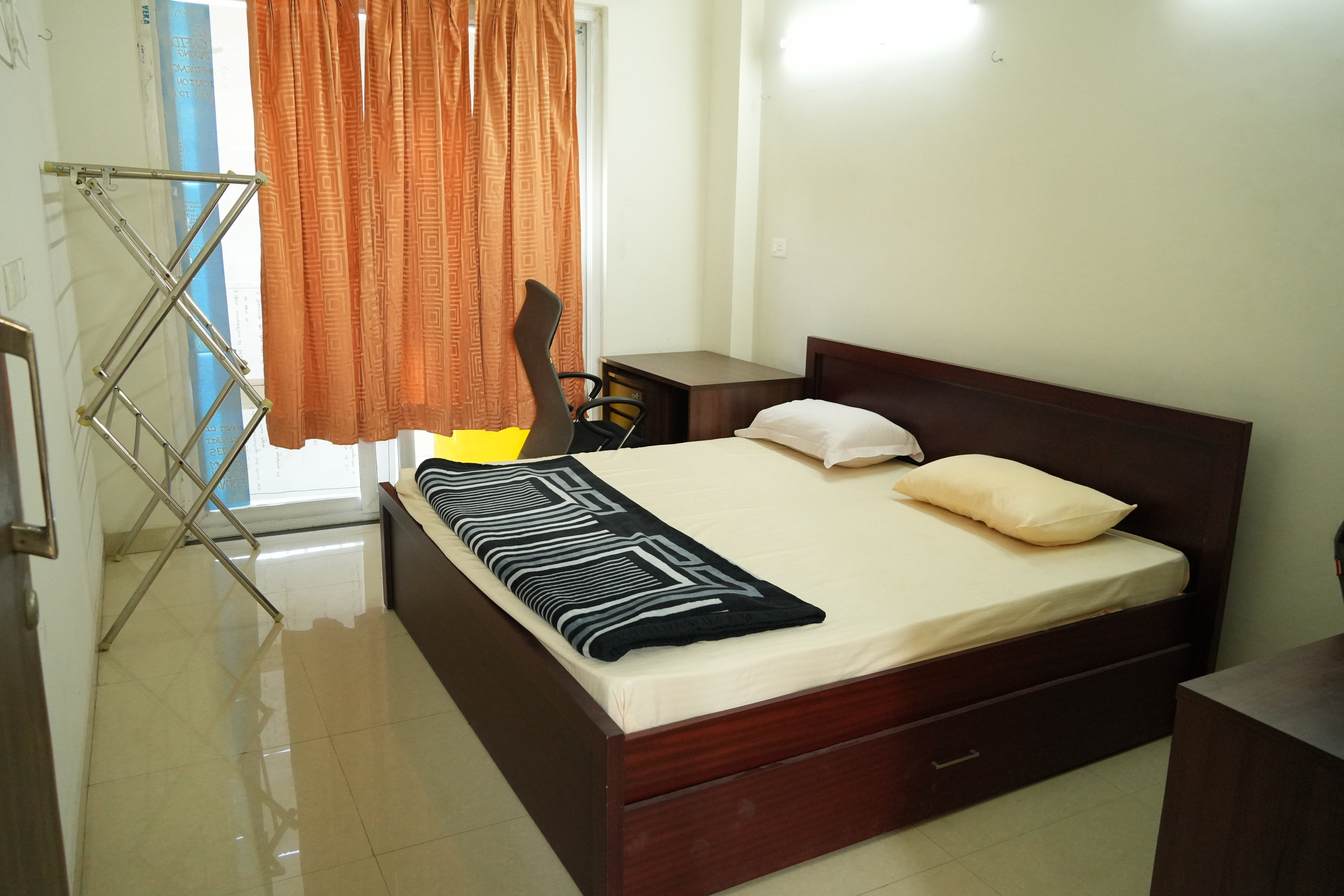 individual room Gos mess